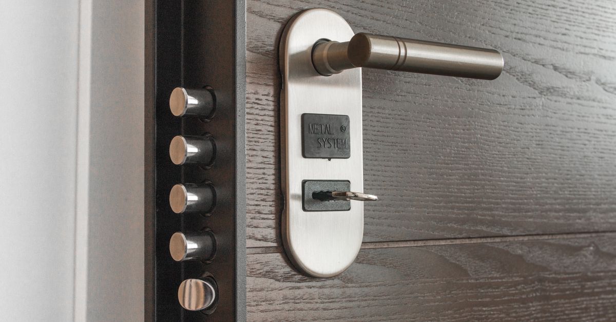 Door Knob Lock Replacement — Pro Melville Locksmiths