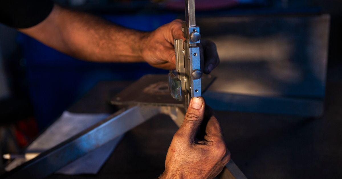 locksmith service technician — Pro Melville Locksmiths
