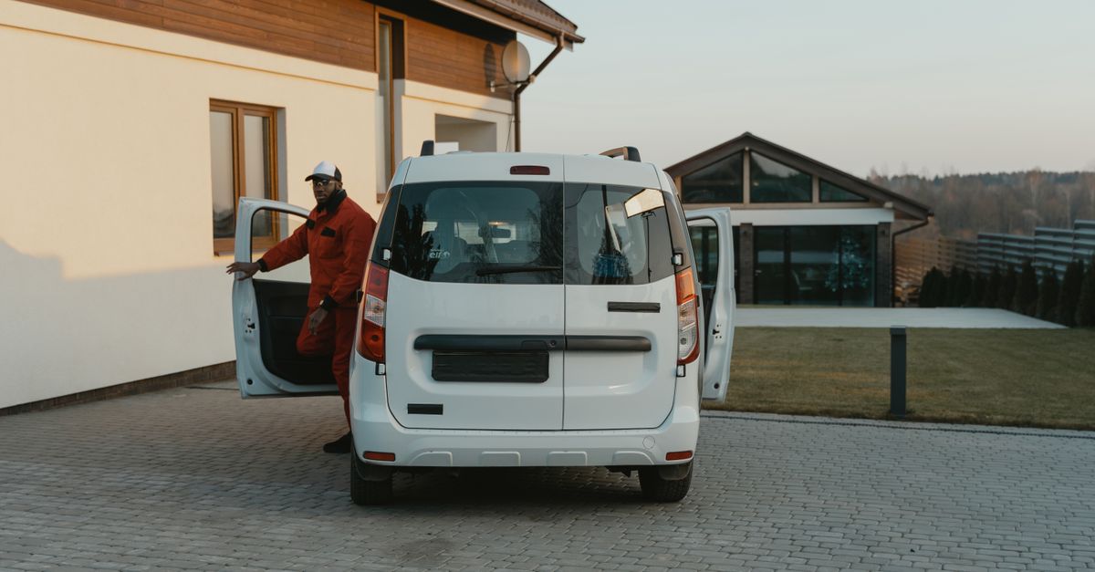 locksmith service technician — Pro Melville Locksmiths