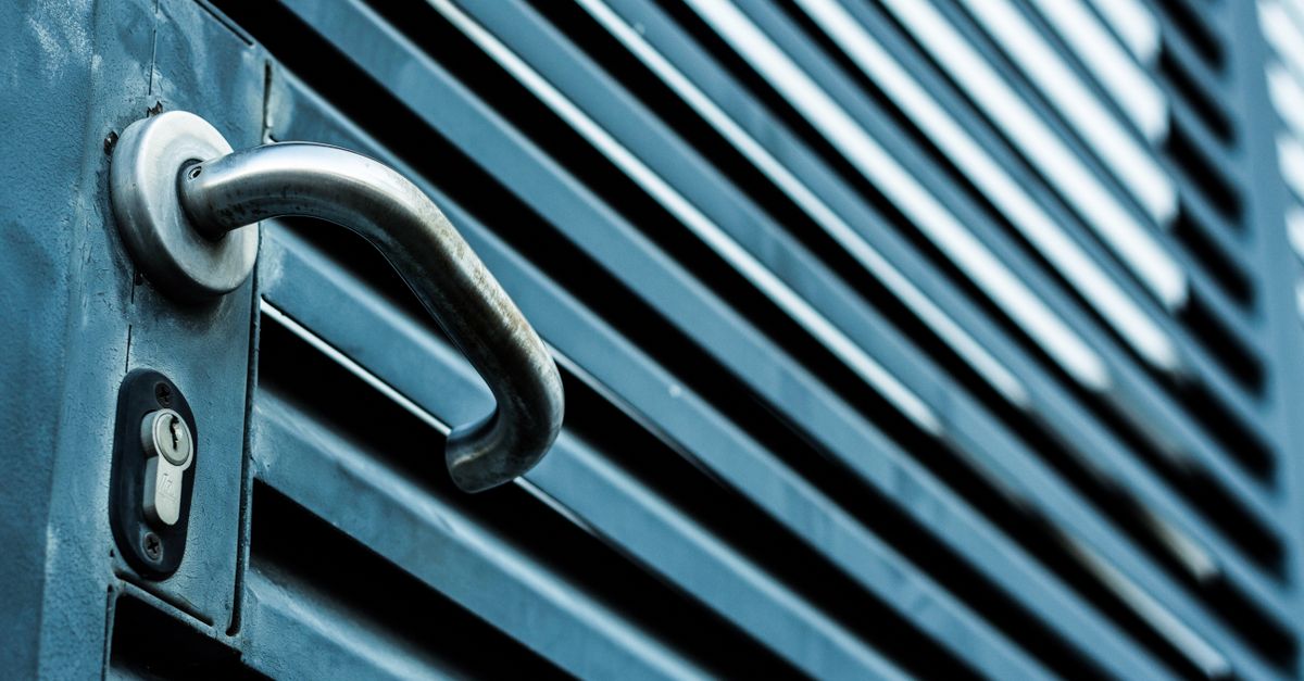 Why Melville Businesses Choose a Commercial Door Rekey Service After Staff Turnover — Pro Melville Locksmiths