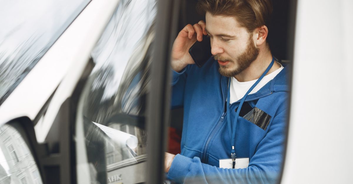 When to Call an Emergency Locksmith Instead of Waiting Until Morning — Pro Melville Locksmiths